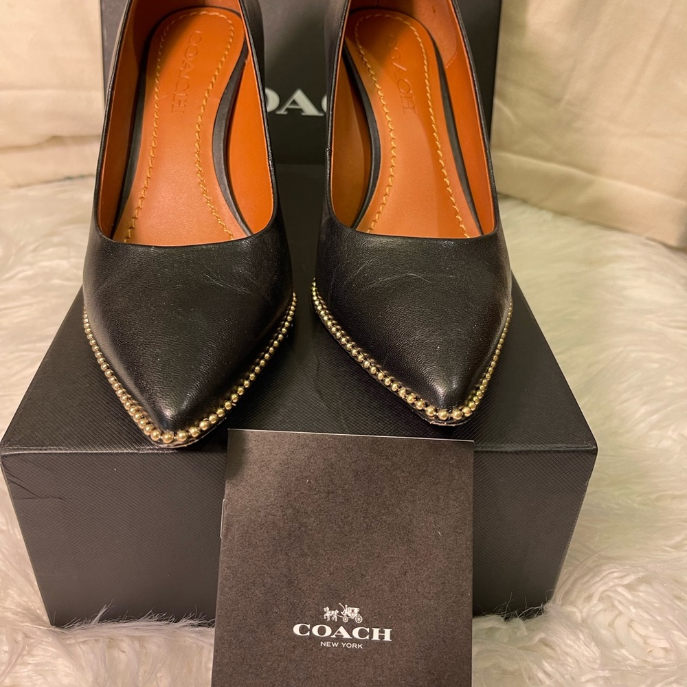 Coach Parker Heels Black with gold chain detail size 8